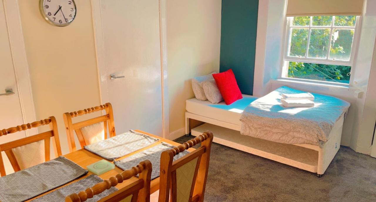 Edinburgh Leven Apartments Bagian luar foto